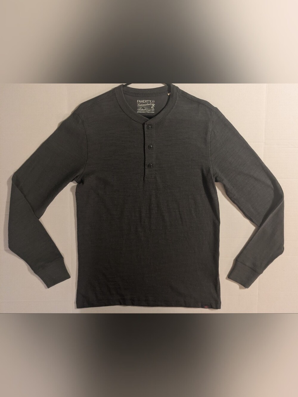 Faherty Men's Charcoal Long-Sleeve Henley- XS (NWOT)